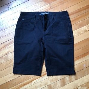 Gloria Vanderbilt Bermuda shorts black 6
